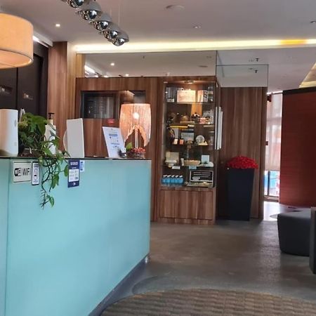 เอกซ์ทรีม บูติกโฮเต็ล Hotel เกอลวง ภายนอก รูปภาพ